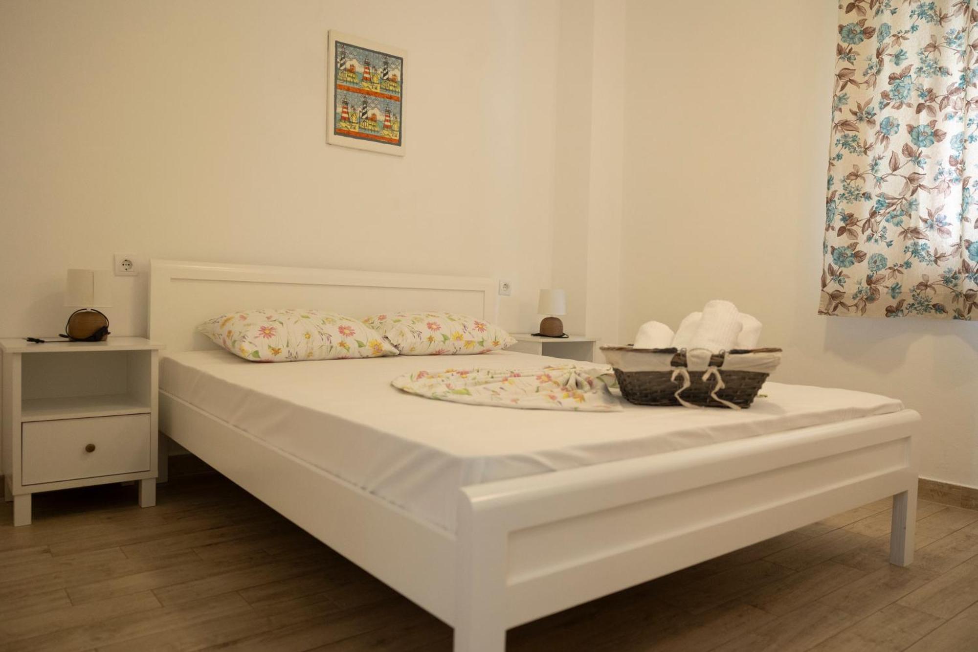 Petrovac Three Palms Apartments Novakovic מראה חיצוני תמונה