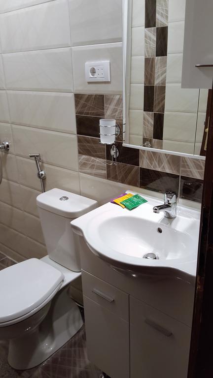 Petrovac Three Palms Apartments Novakovic מראה חיצוני תמונה